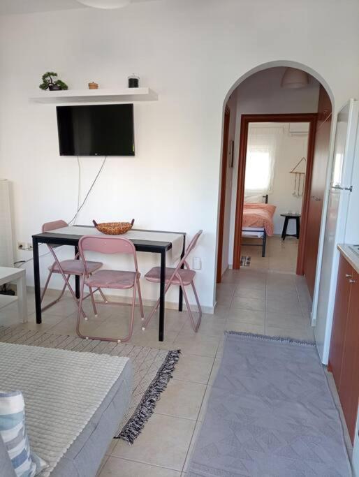 Sunny Mountain View With Free Parking Apartment